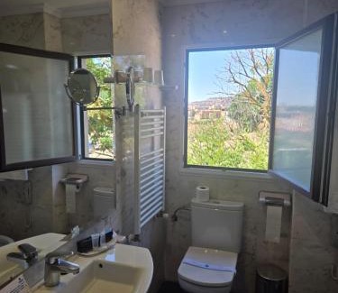 Soria Hotel | Discover Hotel Leonor Mirón: 4-Star Retreat with Hot Tub