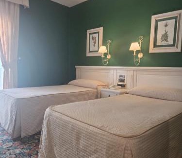 Soria Hotel | Discover Hotel Leonor Mirón: 4-Star Retreat with Hot Tub