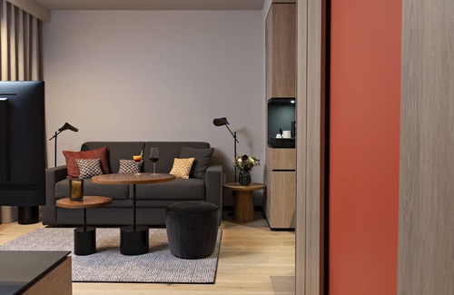 Historic Center Hotel | Discover Hôtel LÉONOR: A 4-Star Family-Friendly Retreat