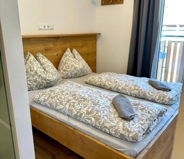 Sankt Veit im Pongau Apartment | Comfortable Hotel Lercher: Pet Friendly with Great Amenities