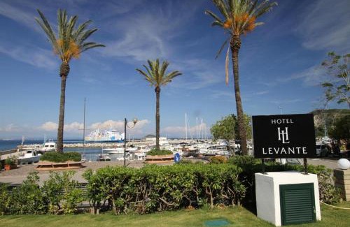 Cavo Hotel | Hotel Levante - Oceanfront Bliss in Isola d'Elba