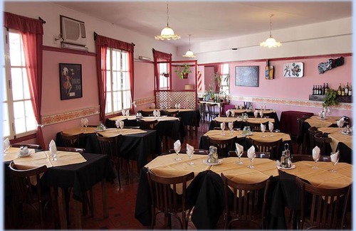 Santa Rosa Hotel | Comfortable Stay at Hotel Lihuel Calel with Pool & Breakfast