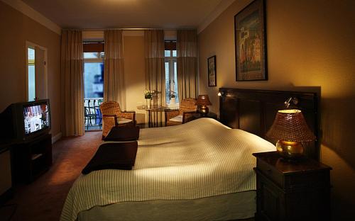 Roslunda-Kronotorp Hotel | Discover Hotel Lilton: Pet-Friendly Retreat for Families