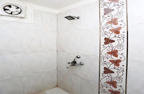 Taj Ganj Hotel | Family-Friendly Hotel Lime Light Stay with Pet Amenities
