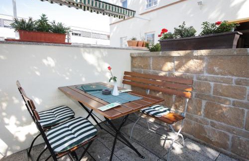 Heidenheim an der Brenz Hotel | Pet-Friendly Hotel Linde with Family Dining Experience