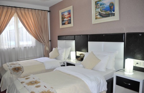 Lezhe Hotel | Guest Rated 9/10 at Hotel Liss - Family-Friendly Retreat