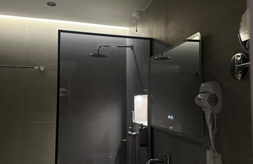 Lezhe Hotel | Guest Rated 9/10 at Hotel Liss - Family-Friendly Retreat