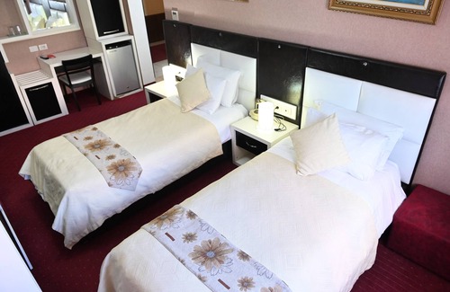 Lezhe Hotel | Guest Rated 9/10 at Hotel Liss - Family-Friendly Retreat