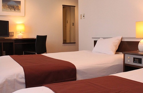 Shikokuchuo Hotel | Comfortable Stay at HOTEL LiVEMAX Iyo Mishima with Breakfast