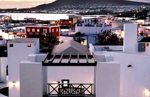 Playa Blanca Hotel | Enjoy 5-Star Comfort at Hotel LIVVO Volcán Lanzarote