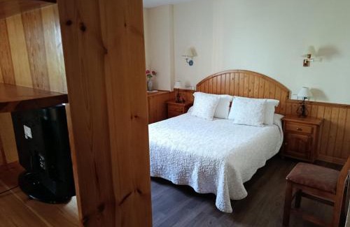 Tavascan Hotel | Discover Hotel Llacs De Cardos: Pet-Friendly Retreat Awaits