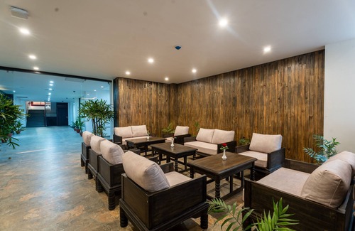 Thamel Hotel | Discover Hotel Lo Mustang: Family-Friendly with Dining & More