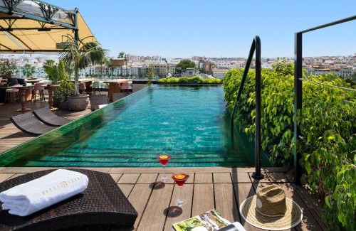 Museo Hotel | Elegant Hotel Lobby: Rated 9.3/10 with Pool & Dining