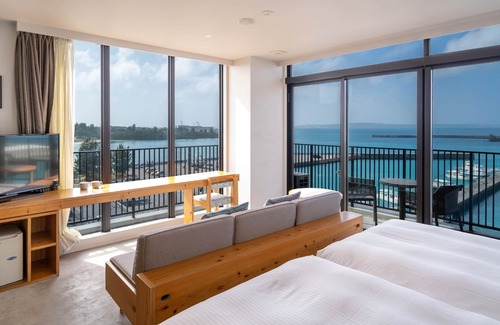 Miyakojima Hotel | Family-Friendly Retreat at Hotel Locus with Pool & Dining