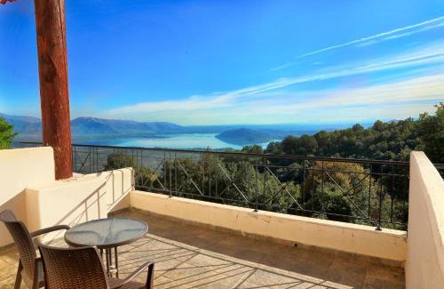 Sidirochori Hotel | Pet-Friendly Hotel Loggas with Ocean View & Pool Access
