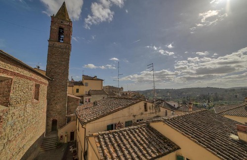 Monte San Savino Hotel | Discover Hotel Logge Dei Mercanti: Pet-Friendly Retreat