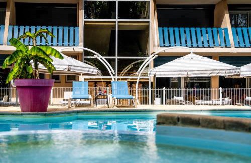 Soorts-Hossegor Hotel | Pet-Friendly Hotel Logis Lacotel with Pool and Ocean Views