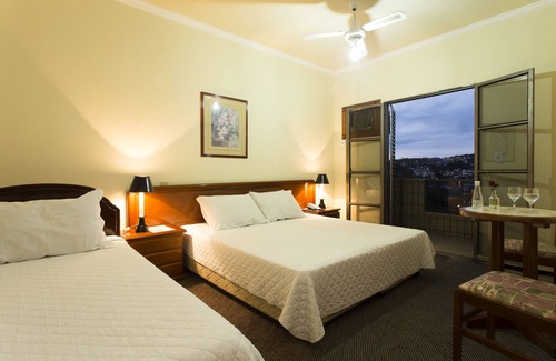 Caxambu Hotel | Discover Hotel Lopes Caxambu: Family-Friendly Retreat