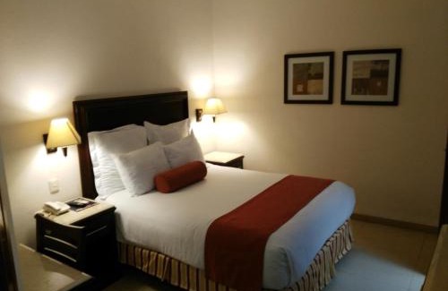 Zona Centro Hotel | Discover Hotel Lopez Campeche: Family-Friendly & Accessible