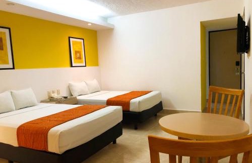 Chetumal Hotel | Inviting Hotel Los Cocos Chetumal with Pool & Breakfast