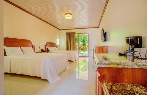 Arenal Hot Springs Hotel | Relax at Los Lagos Spa & Thermal Resort: Top-Rated Amenities