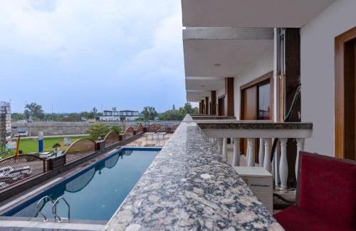 Sonepat Hotel | Discover New Lotus Paradise Hotel: Family-Friendly Stays