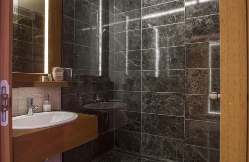 Akyaka Hotel | Relaxing Retreat at Grand Hotel Azmakhan Spa & Wellness
