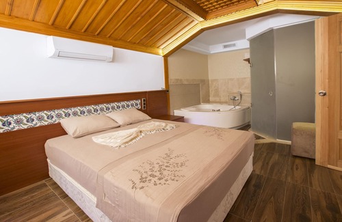 Akyaka Hotel | Relaxing Retreat at Grand Hotel Azmakhan Spa & Wellness