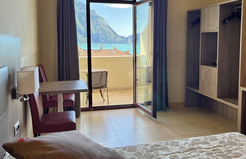 Lovere Hotel | Relax at Hotel Lovere Resort & Spa: 4-Star Retreat Awaits