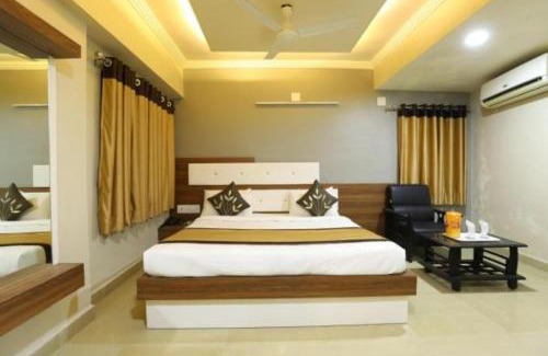 Jamnagar Hotel | Budget-Friendly Stay at Hotel Loyal Residency with Breakfast