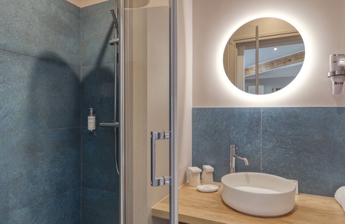 Montreuil-sur-Mer Hotel | Unforgettable Stays at Hotel Loysel le Gaucher - 10/10 Rating