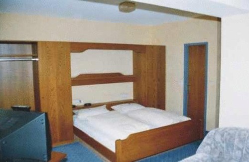 Schriesheim Hotel | Discover Hotel Ludwigstal: Pet Friendly and Child Approved