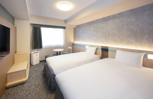 Nishikasai Hotel | Eco-Friendly Hotel Lumiere Nishikasai with Breakfast Included