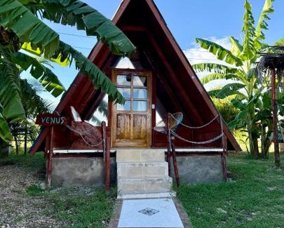 Villavieja Hotel | Relax at Hotel Luna Azul Tatacoa with Pool and Hot Tub