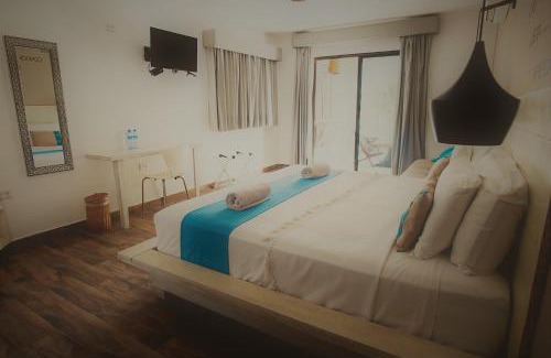 Mahahual Hotel | Experience Hotel Luna De Plata: Oceanfront Bliss & Spa