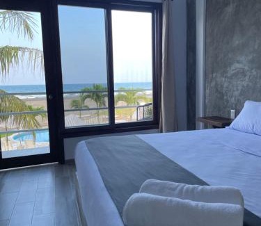 Tecolutla Hotel | Discover Lunazul Hotel: Beachfront Bliss with Pool Access