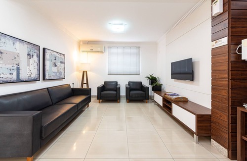 Campinas Hotel | Discover Hotel Lunes: Family-Friendly with Breakfast Included
