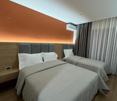 Udenisht Hotel | Discover Hotel Lyhnidas: Oceanfront Retreat with Pool