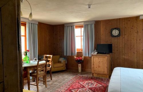 Gressoney-Saint-Jean Hotel | Discover Hotel Lyshaus: Pet-Friendly & 4-Star Comfort
