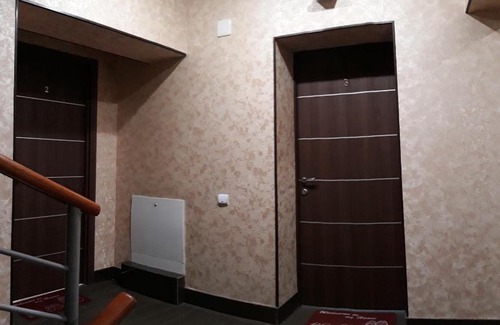 Cherepovets Hotel | Budget-Friendly Hotel Lyuksemburg with Kitchen & Pet Access