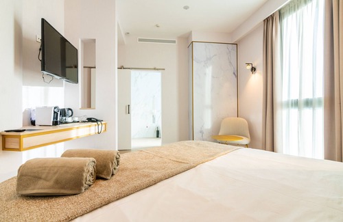 Carretera de Cadiz Hotel | Experience Hotel Málaga Vibes: Rated 9.2 with Pool & Spa