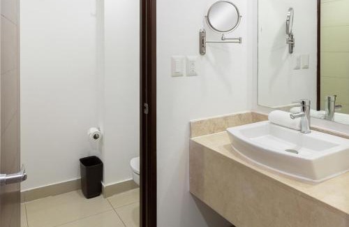 Celaya Hotel | Discover Hotel México Plaza Celaya: Family-Friendly Stay