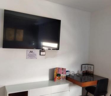 Ixtapalapa Hotel | Discover Comfort at HOTEL M ELITE BLACK - 4-Star Family Haven