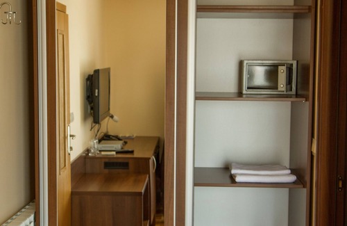 Podgorica Hotel | Discover Hotel M: Family-Friendly with Top-Rated Amenities