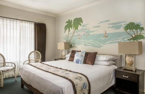 Avalon Hotel | Oceanfront Hotel Mac Rae: Family-Friendly Getaway Awaits