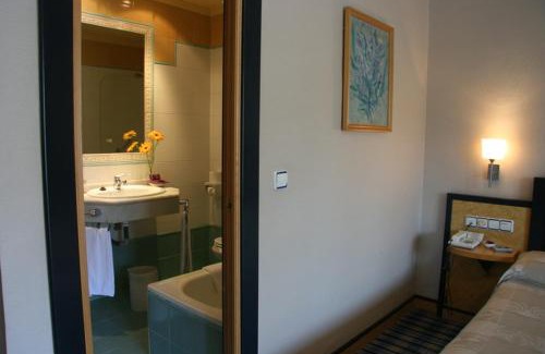San Ildefonso Hotel | Discover Hotel Macià Cóndor: Family-Friendly & Accessible