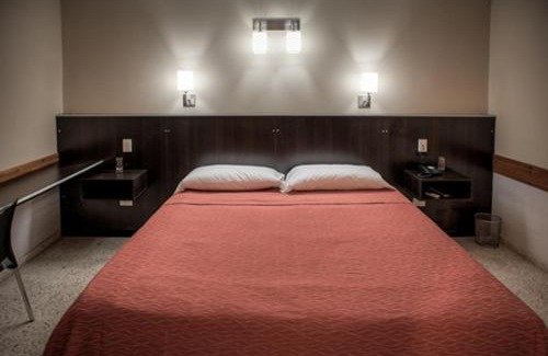 Arroyo Seco Hotel | Budget-Friendly Hotel Magdalena: Family-Focused Accommodations