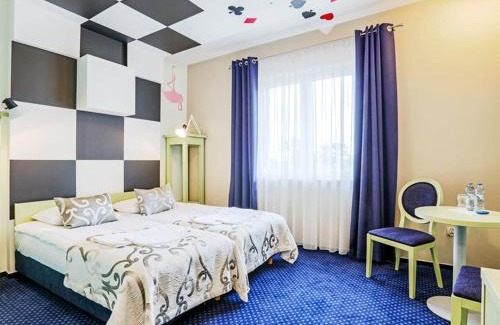 gmina Lesnica Hotel | Discover Hotel Magiczny Zakątek: Guest Rated 9/10 & Pet Friendly
