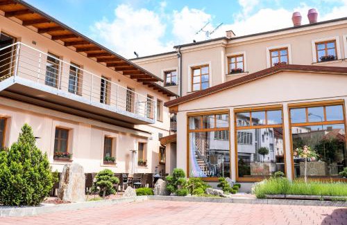 Vsetin Hotel | Pet-Friendly Hotel MAGISTR Vsetín with Breakfast Included