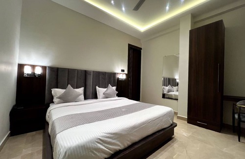 Kanpur Hotel | Budget-Friendly Hotel Majestic Grand with Family Amenities